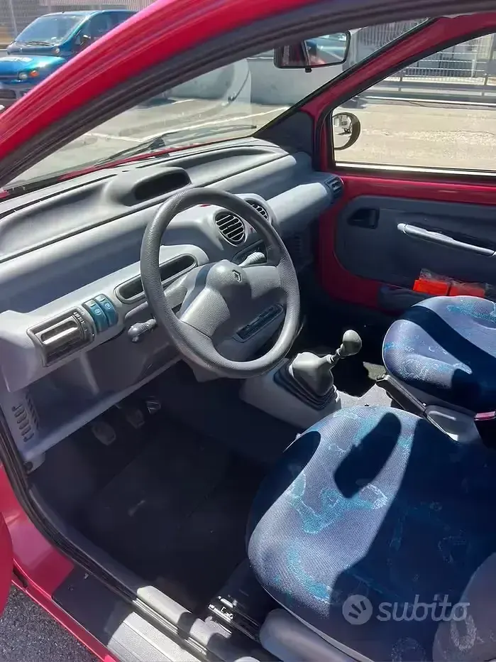 Usata Renault Twingo 54 CV (39 kW) 1995 Utilitaria