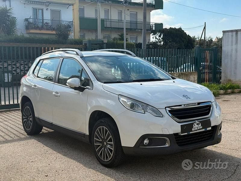 Bianco Usata 2016 Peugeot 2008 Allure SUV | 7900 € (Buon prezzo) - Immagine 1/4