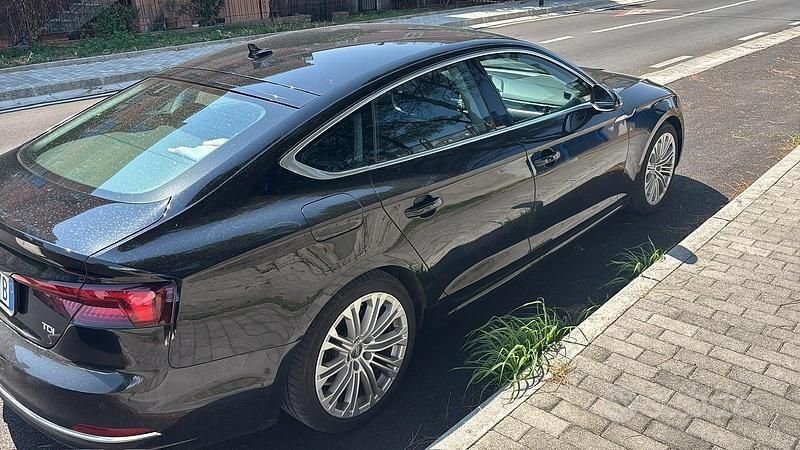 Usata Audi A5 Sportback Sport 190 CV (139 kW) 2018 Utilitaria