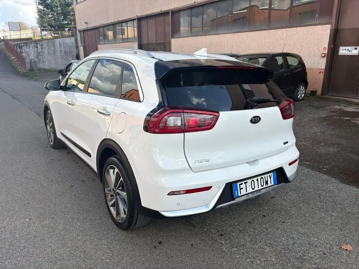 Usata Kia Niro 104 CV (76 kW) 2019 Bianco SUV