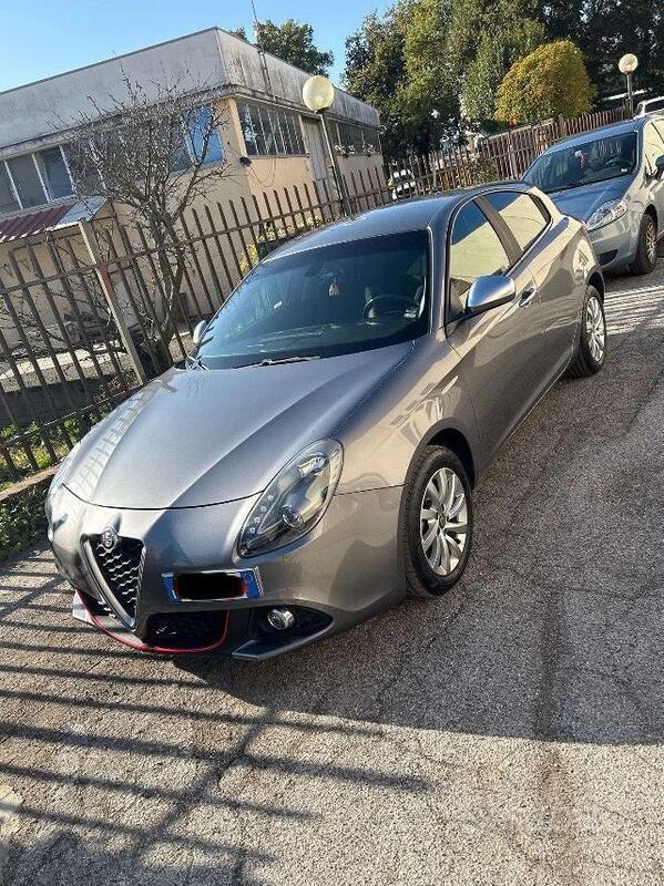 Usato 2017 Alfa Romeo Giulietta 1.6 Diesel 120 CV (12.500 €)