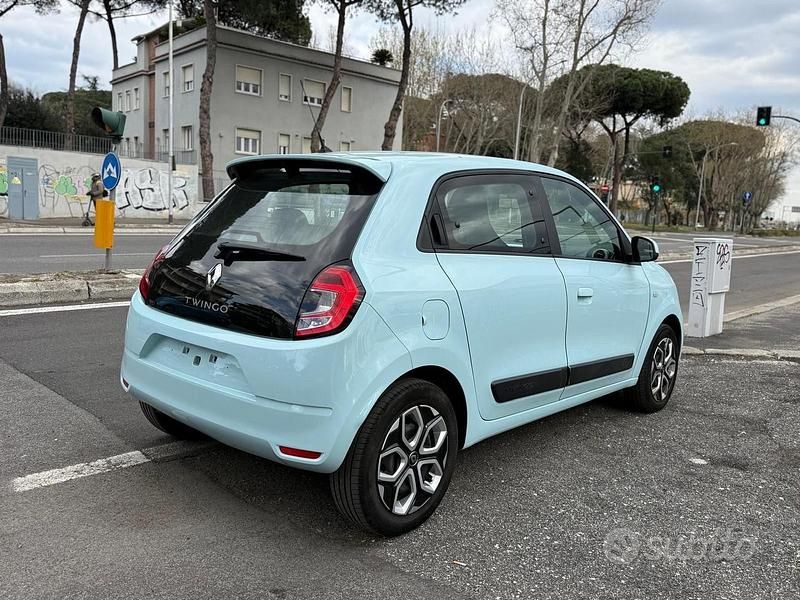 Usata Renault Twingo Intens 65 CV (47 kW) 2020 Blu Utilitaria
