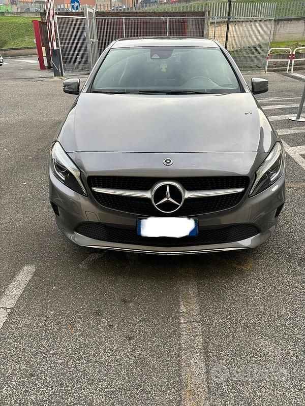 Usata Mercedes A180 2017 Grigio Berlina