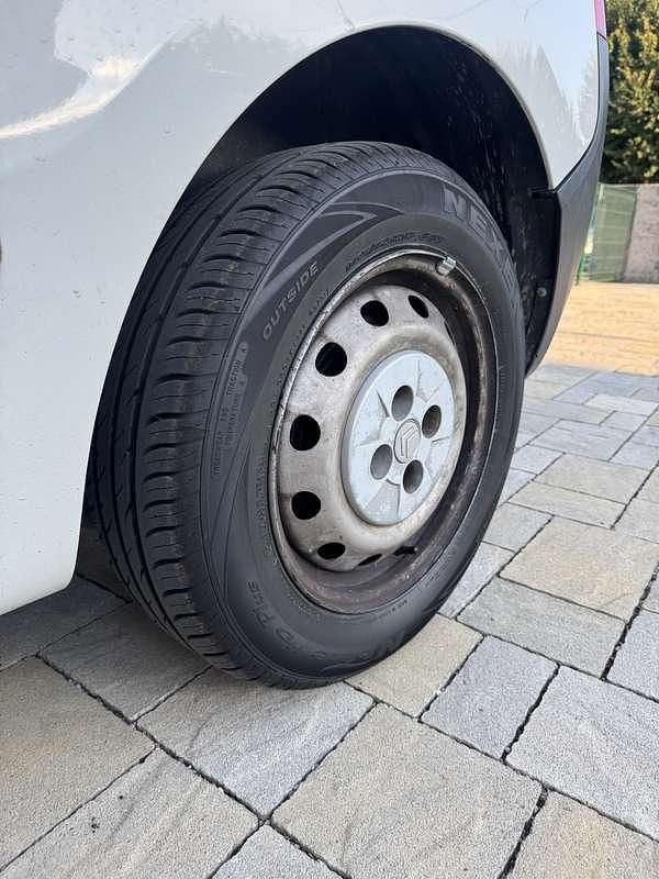 Bianco Usata 2017 Citroën Nemo Furgone | 5000 € (Buon prezzo) - Immagine 1/4