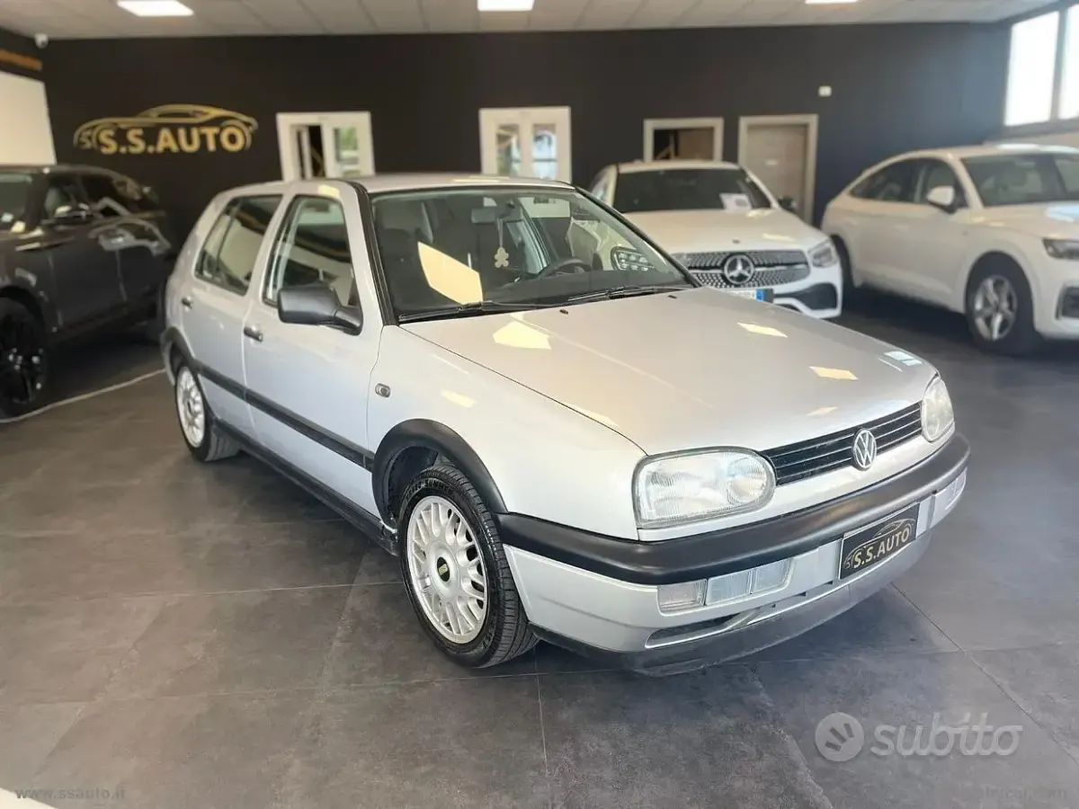 Usata VW Golf III 75 CV (55 kW) 1997 Grigio Berlina