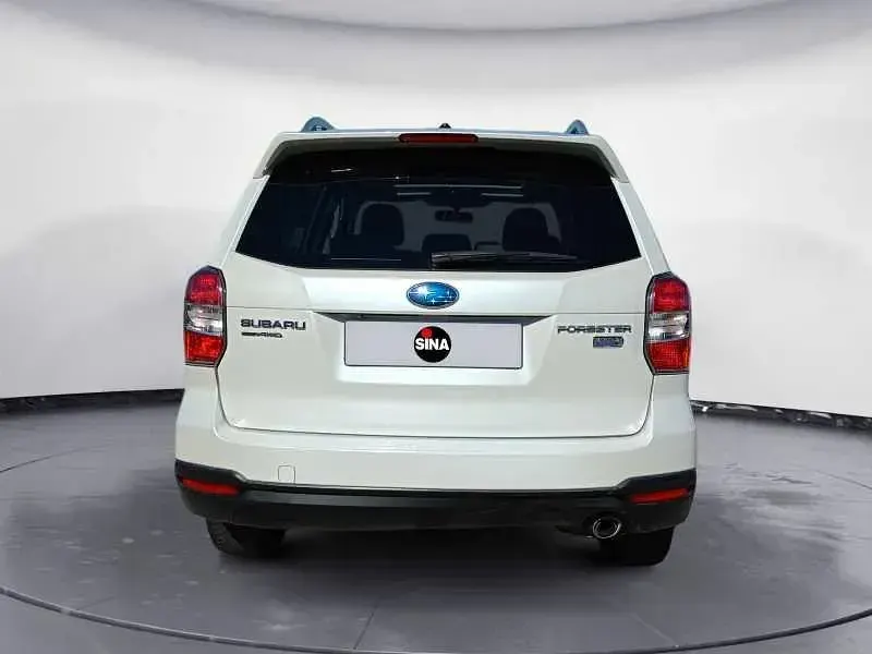 Usata Subaru Forester 147 CV (108 kW) 2014 Bianco SUV