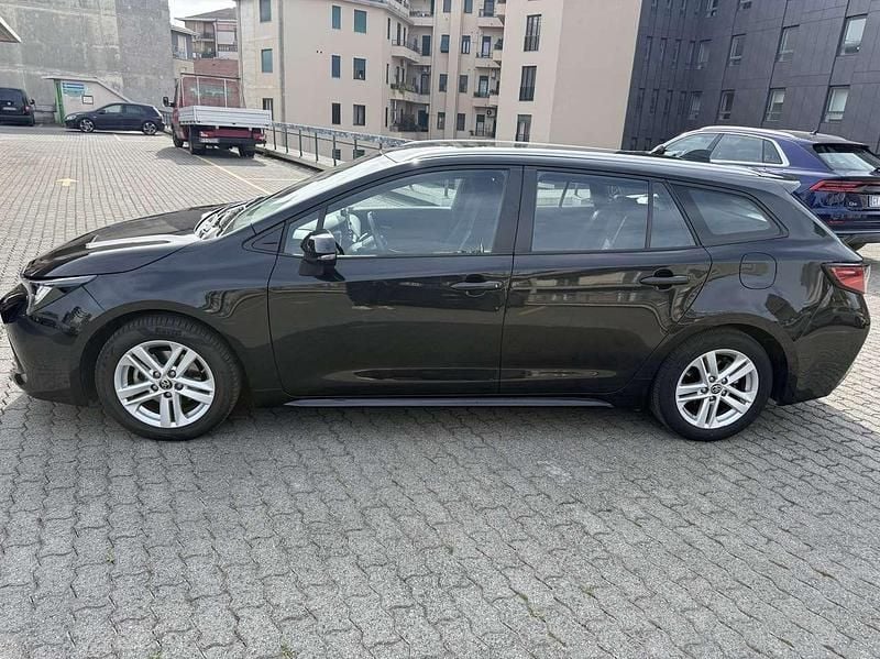 Usata Toyota Corolla Business Edition 98 CV (72 kW) 2022 Nero Station wagon