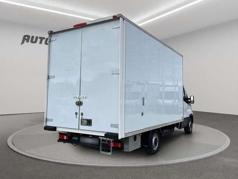Usata Iveco Daily 136 CV (100 kW) 2023 Bianco Furgone
