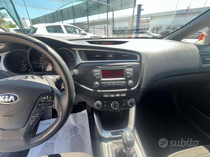 Usata Kia Ceed 110 CV (80 kW) 2017 Nero Utilitaria