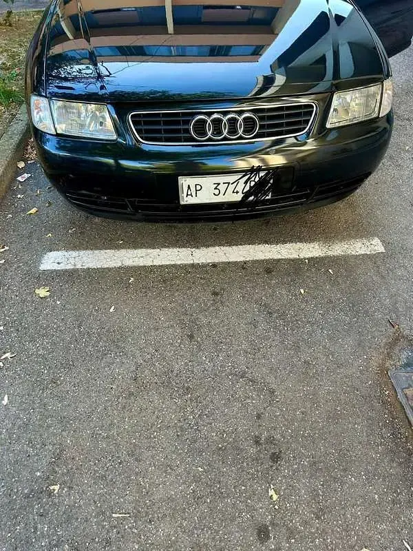 Usata Audi A3 Ambiente 101 CV (74 kW) 1997 Utilitaria