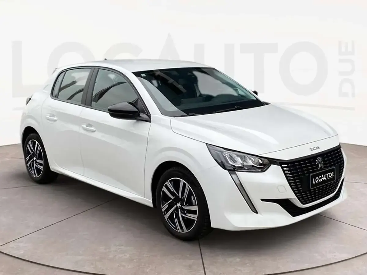 Begagnad Peugeot 208 Active 75 HK (55 kW) 2023 Vit Halvkombi