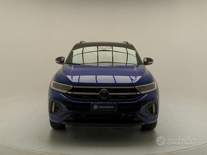 Usata VW T-Roc R-line 116 CV (85 kW) 2024 Blu SUV