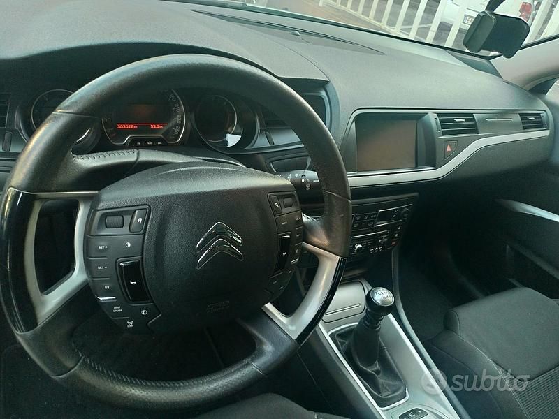 Usata Citroën C5 140 CV (102 kW) 2012 Berlina