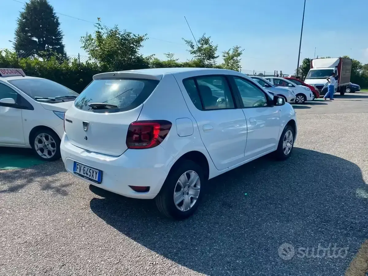 Usata Dacia Sandero Comfort 73 CV (53 kW) 2019 Bianco Berlina