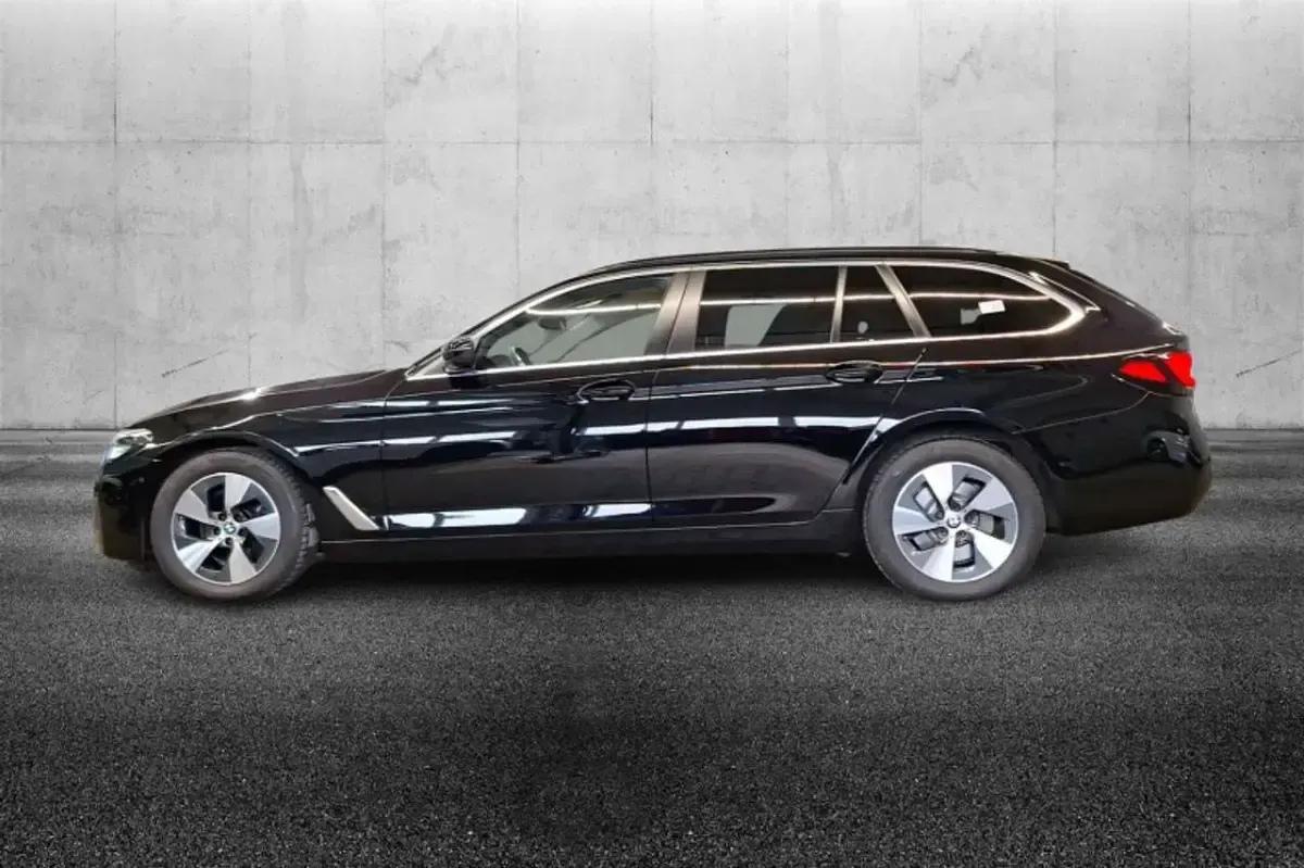 Usata BMW 520 190 CV (139 kW) 2023 Nero Berlina