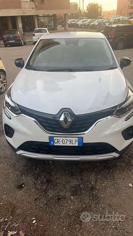 Usata Renault Captur 100 CV (73 kW) 2024 SUV