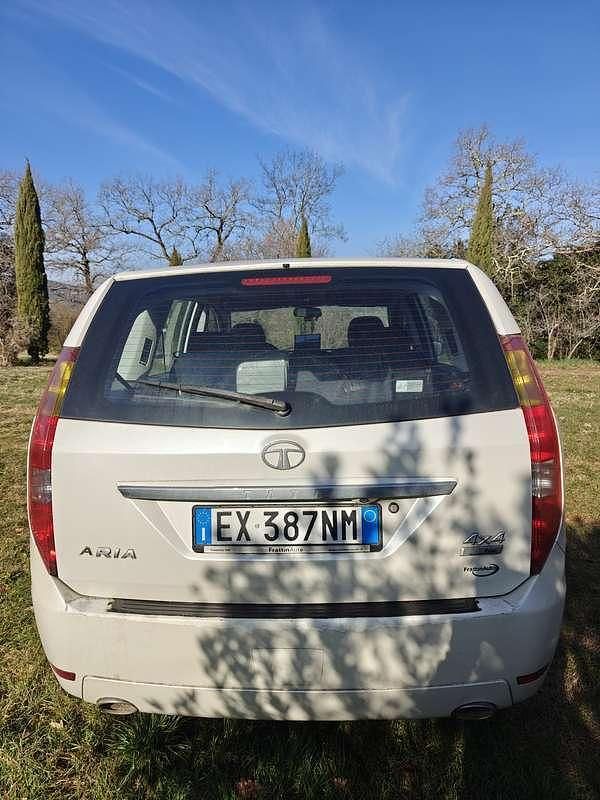 Usata Tata Aria 150 CV (110 kW) 2014 Bianco Monovolume