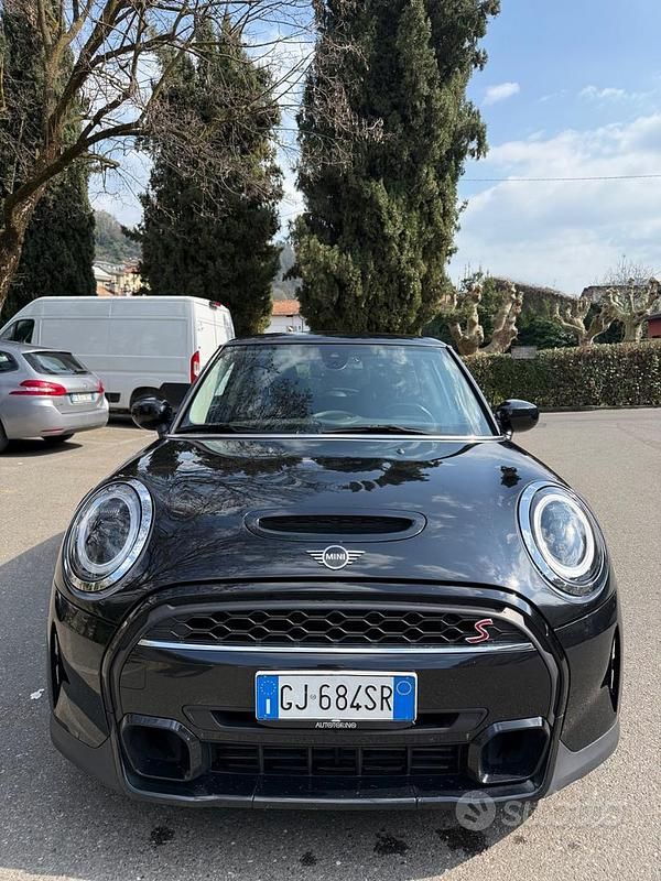Usata Mini Cooper S 178 CV (130 kW) 2022 Nero Utilitaria