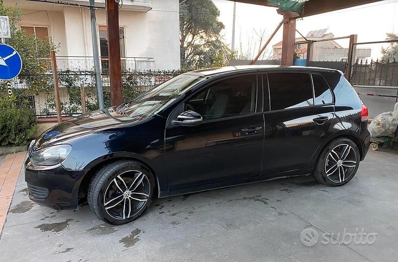 Usata VW Golf VI 102 CV (75 kW) 2009 Nero Utilitaria