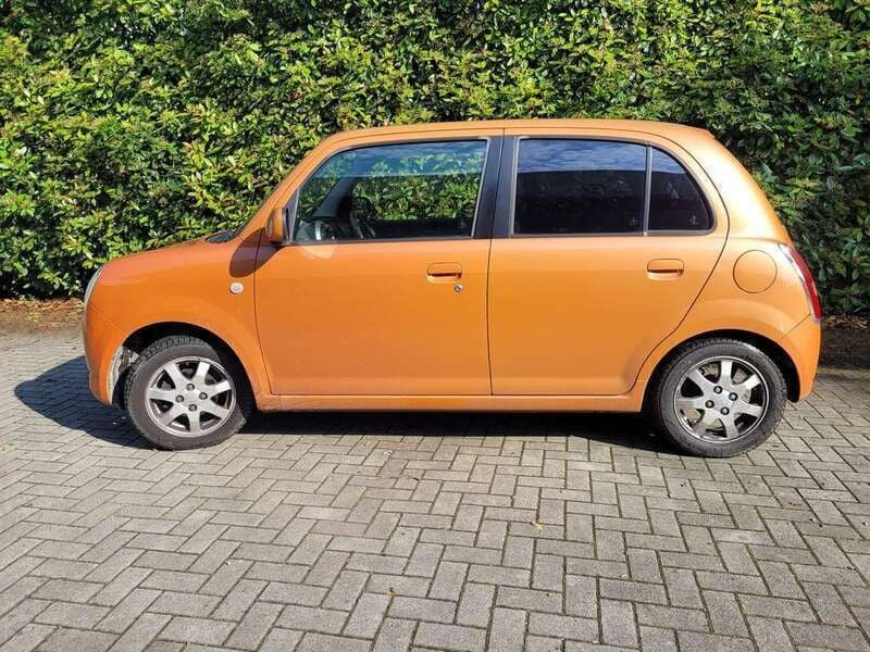 Usata Daihatsu Trevis 58 CV (42 kW) 2007 Arancione Utilitaria