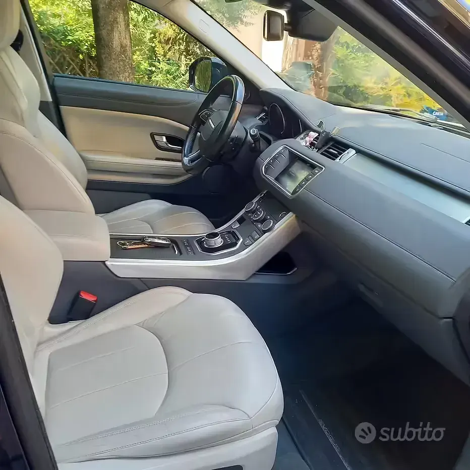 Usata Land Rover Range Rover 150 CV (110 kW) 2016 Bluazzurro SUV