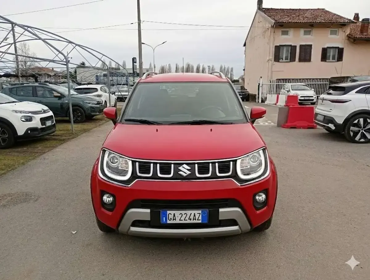 Usata Suzuki Ignis 83 CV (61 kW) 2020 Rosso SUV