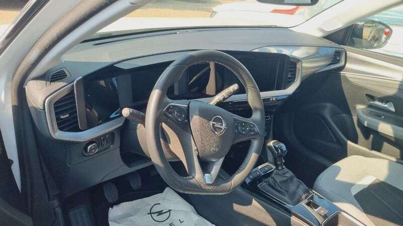Usata Opel Mokka Elegance 101 CV (74 kW) 2022 Bianco SUV