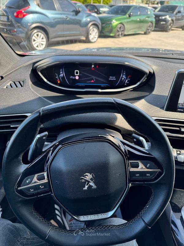 Usata Peugeot 3008 131 CV (96 kW) 2018 Argento SUV