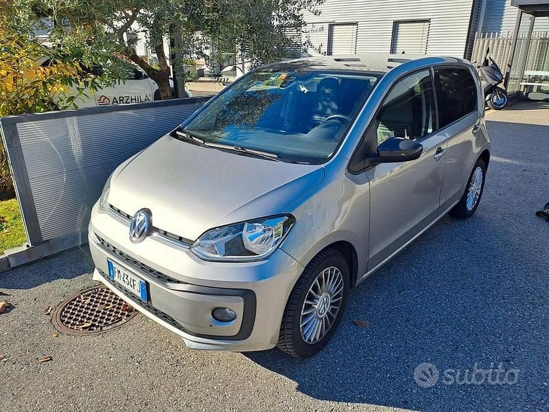 Usata VW up! 68 CV (50 kW) 2017 Utilitaria