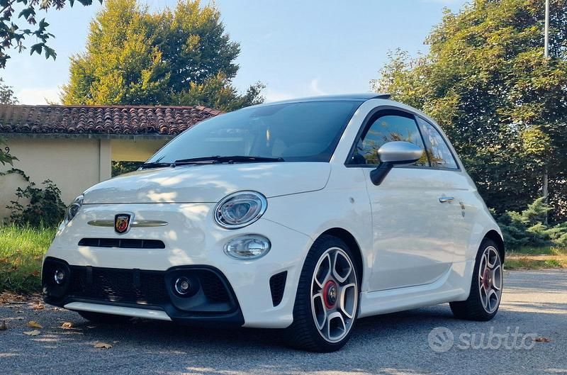 Bianco Usata 2021 Abarth 595 Turismo Due volumi | 18.000 € (Buon prezzo) - Immagine 1/4