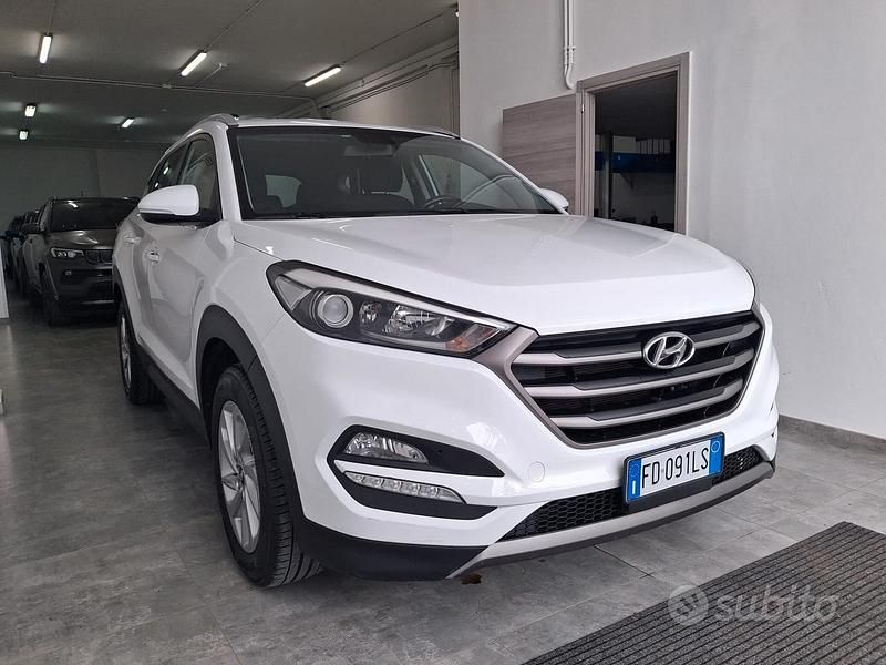 Käytetty Hyundai Tucson Comfort 116 HP (85 kW) 2016 Valkoinen Katumaasturi