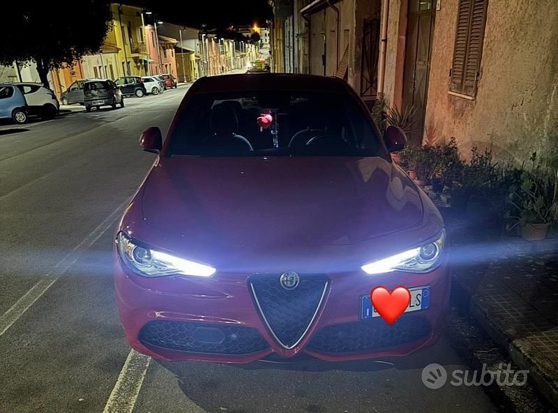 Usata Alfa Romeo Giulia Business 160 CV (117 kW) 2022 Rosso Berlina