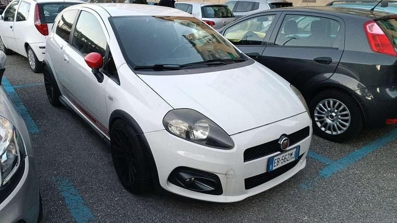Usata 2010 Abarth Grande Punto Due volumi | 6500 € (Buon prezzo) - Immagine 1/4