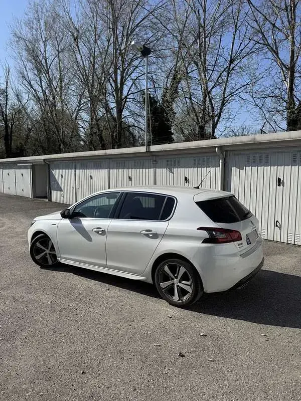 Usata Peugeot 308 GT-line 131 CV (96 kW) 2019 Berlina