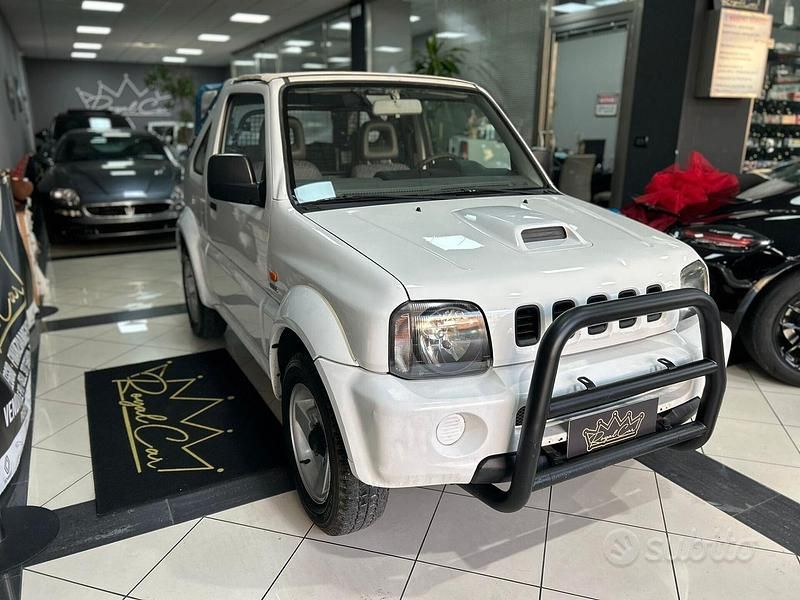 Usata Suzuki Jimny 65 CV (47 kW) 2005 Bianco SUV