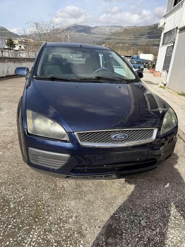 Usata Ford Focus 110 CV (80 kW) 2005 Blu/azzurro Berlina