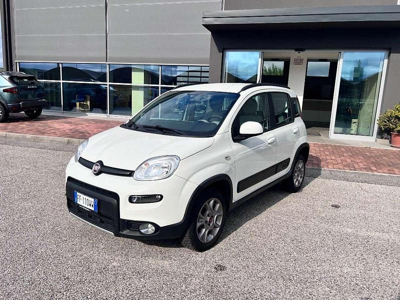 Usata Fiat Panda 4x4 S 95 CV (69 kW) 2016 Utilitaria