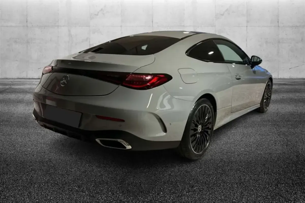 Usata Mercedes CLE300 Advanced Plus 258 CV (189 kW) 2024 Grigio Coupé