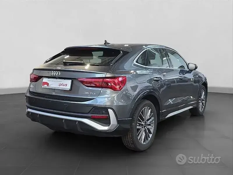 Usata Audi Q3 Sportback S-Line 149 CV (109 kW) 2025 Grigio SUV