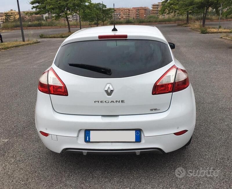 Usata 2012 Renault Mégane GT Line GT-Line Tre volumi | 4300 € (Super prezzo) - Immagine 1/4