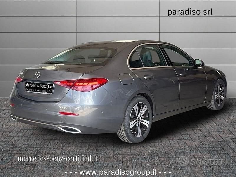 Usata Mercedes C220 163 CV (119 kW) 2024 Grigio Berlina