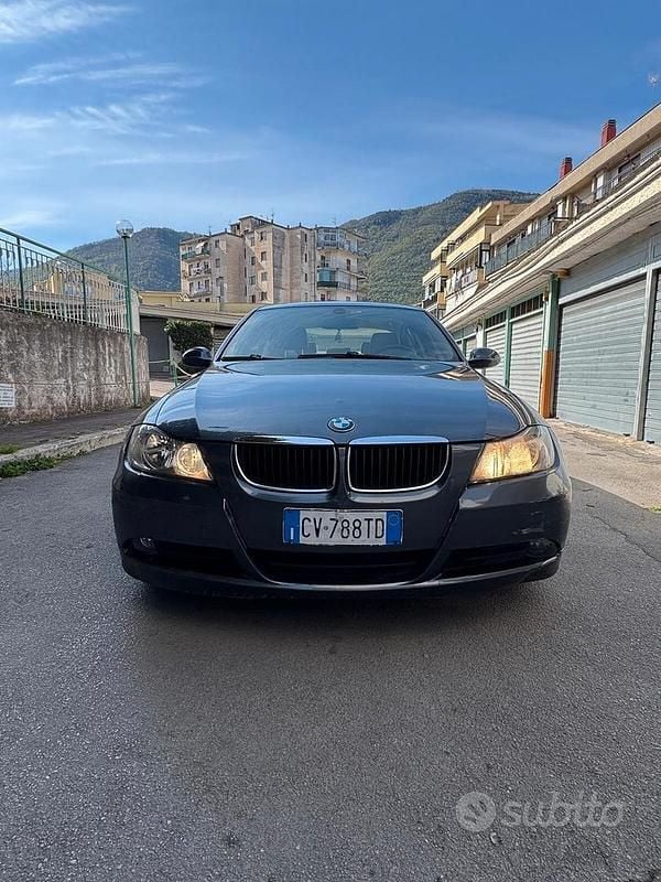 Usata BMW 320 2005 Grigio Berlina