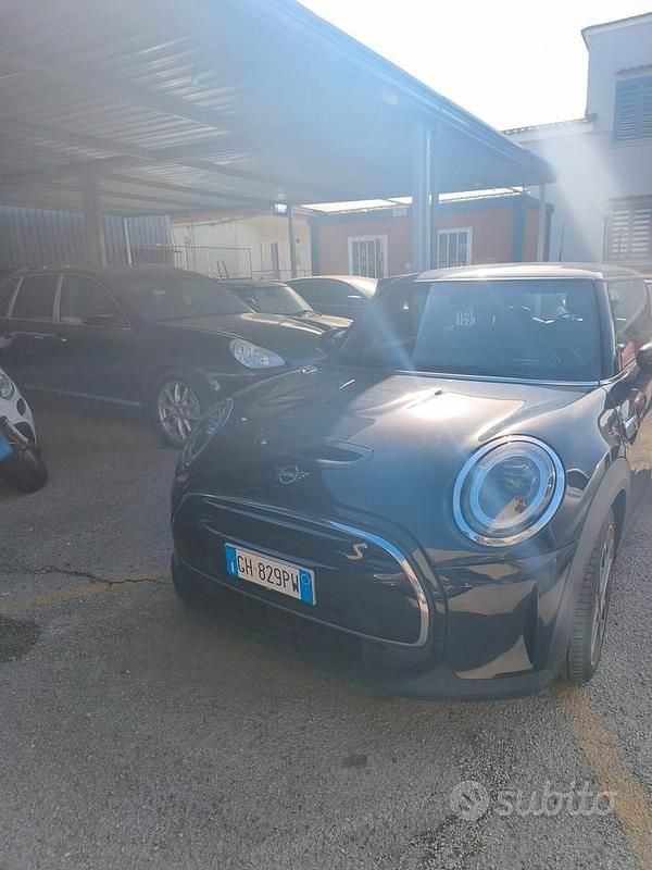 Nero Usata 2021 Mini Cooper SE Utilitaria | 14.890 € (Buon prezzo) - Immagine 1/4