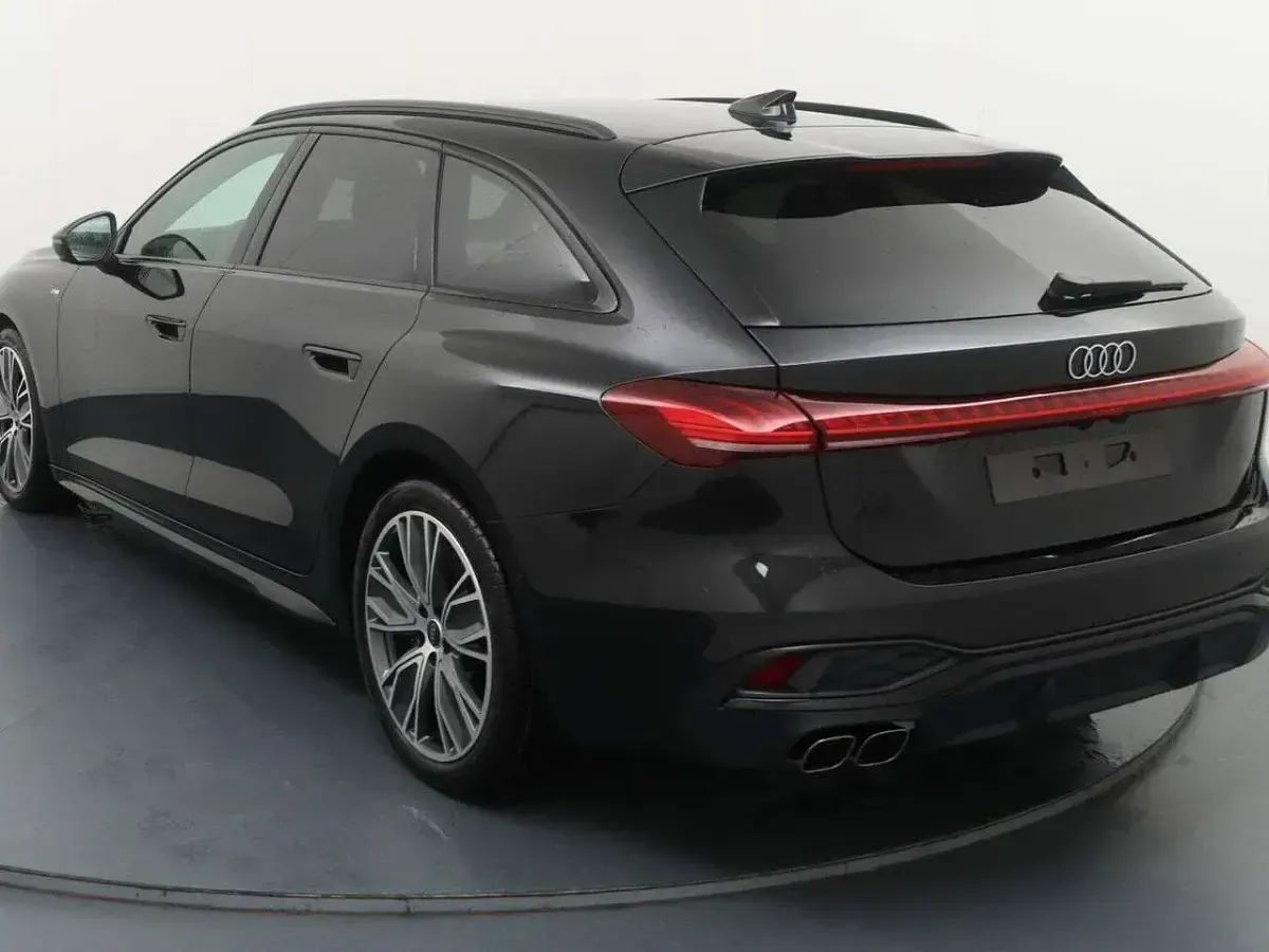 Ny Audi A5 Ambiente 204 HK (150 kW) 2025 Svart Kombi