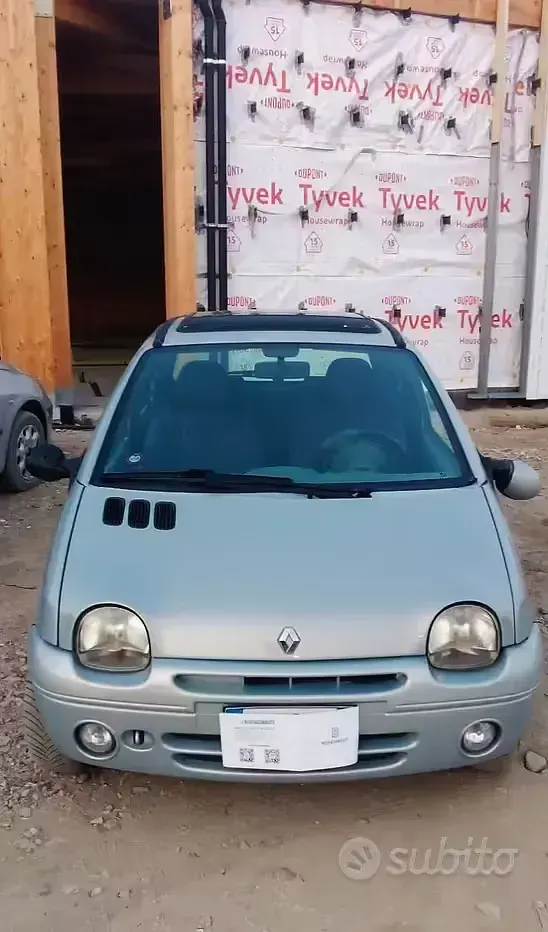 Usata Renault Twingo 75 CV (55 kW) 2004 Grigio Utilitaria