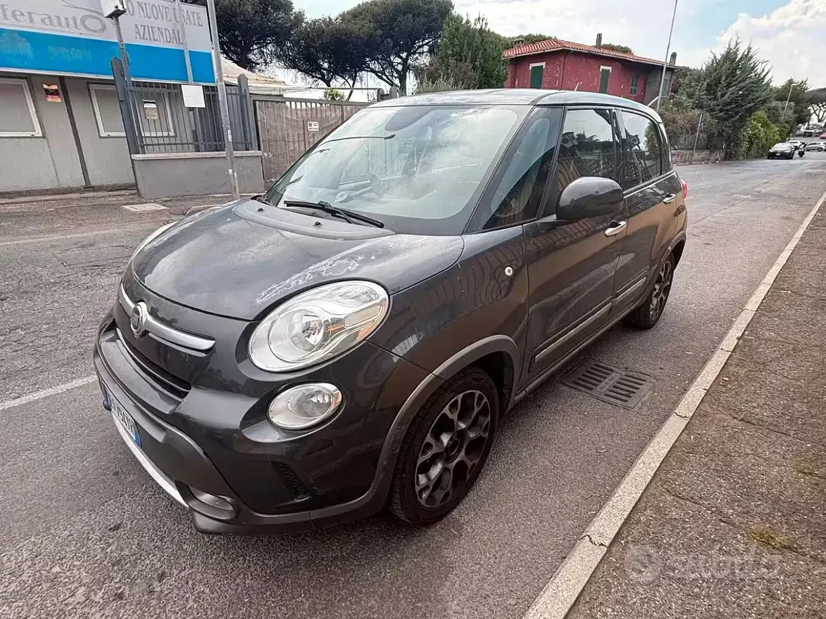 Usata Fiat 500L Trekking 85 CV (62 kW) 2014 Grigio Monovolume