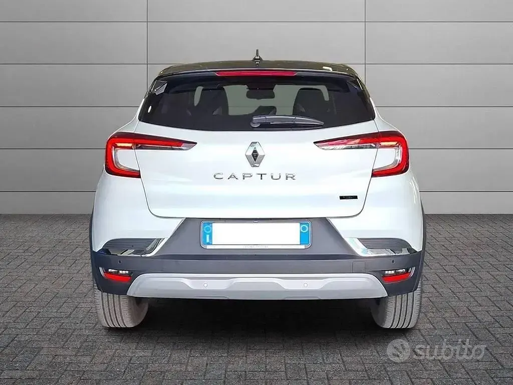 Gebraucht Renault Captur Techno 143 PS (105 kW) 2023 Weiß SUV