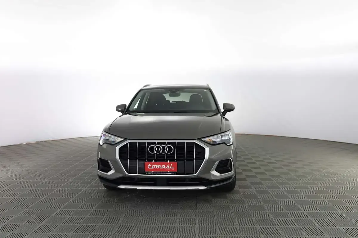 Usata Audi Q3 Advanced 150 CV (110 kW) 2022 Grigio cronos SUV