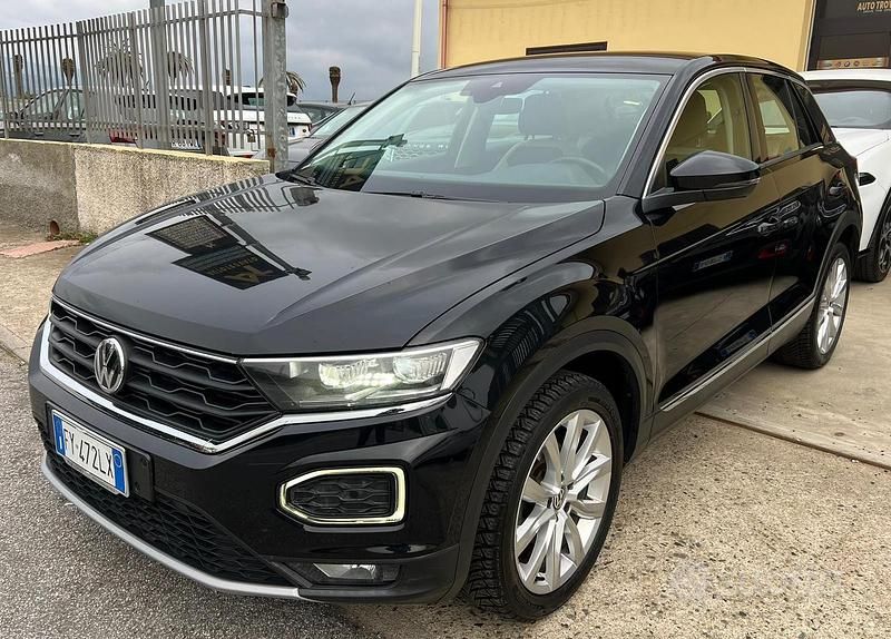 Usata VW T-Roc 116 CV (85 kW) 2019 Nero SUV