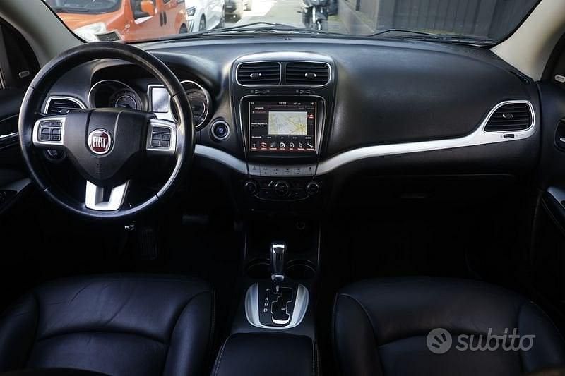 Usata Fiat Freemont Lounge 170 CV (125 kW) 2013 Bianco SUV